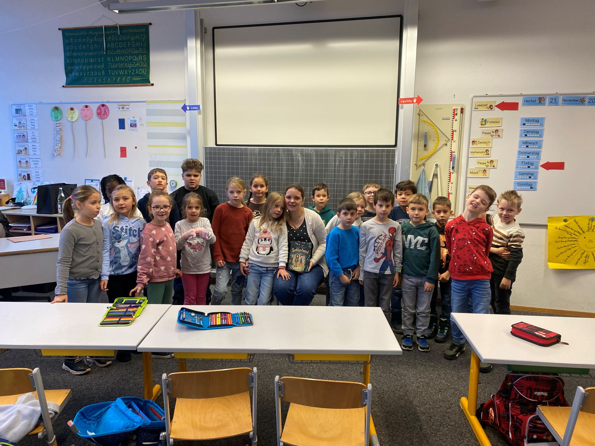 Vorlesetag in den ersten Klassen
- Bild 01